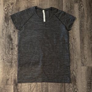 Lululemon Swiftly Tech Short Sleeve - Hip Length - Grey Stripes - Size 12